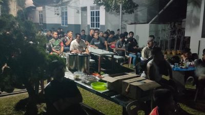 Koramil 05/Belakang Padang Gelar Nobar Piala Dunia Bersama Warga, Perkuat Silaturahmi dan Kebersamaan di Tengah Masyarakat