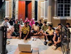 Koramil 05/Belakang Padang Gelar Nobar Piala Dunia Bersama Warga, Pererat Kebersamaan dan Kemanunggalan TNI dengan Rakyat