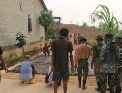 Berpacu dengan Waktu, Satgas TMMD 130 Kebut Wiremesh Demi Kejar Pengecoran Jalan